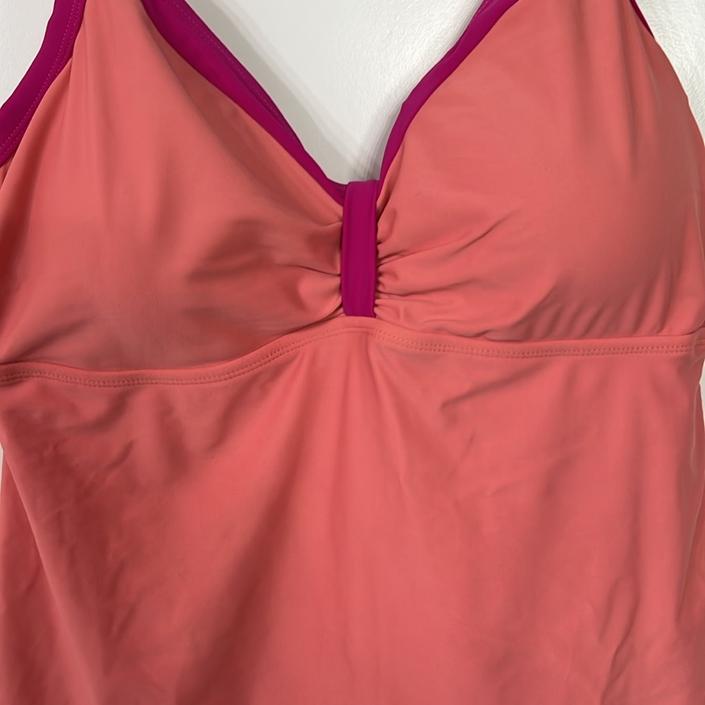 Swimsuit - Picture 2 of 10